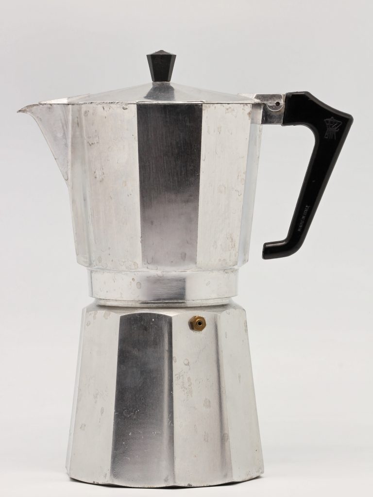 Cafetière moka Pezzetti ; Coyau ; Wikimedia